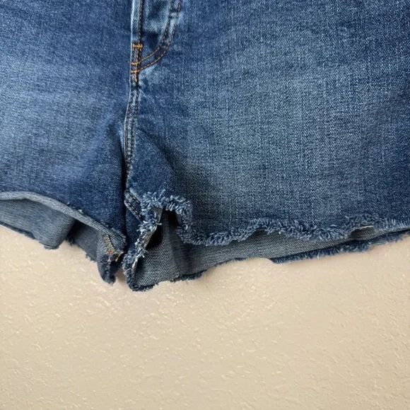 Old Navy higher high rise sky-hi A-line‎ raw hem denim jean shorts dark wash 8 - Picture 3 of 9